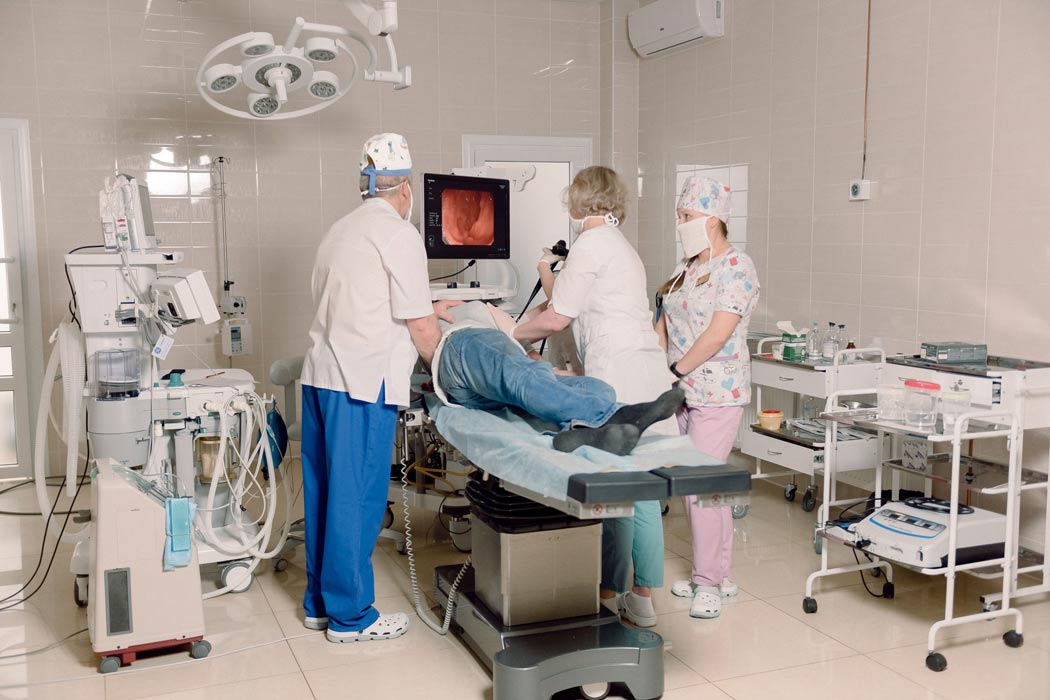 Проведение процедуры гастроэнтерологии врачом Некрасовой Н.М. - фотография